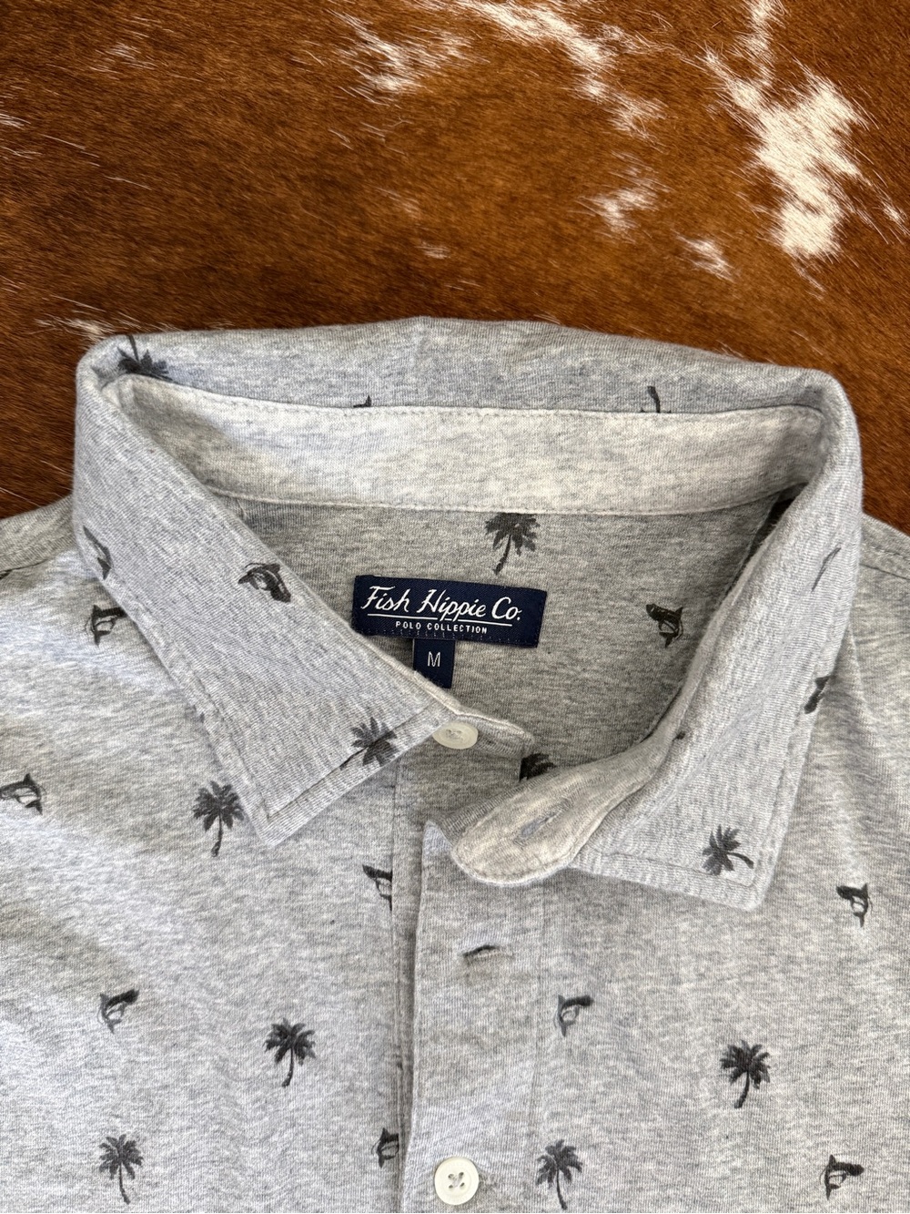 Fish Hippie Co. Men’s Light Gray Palm-Print Polo Size M